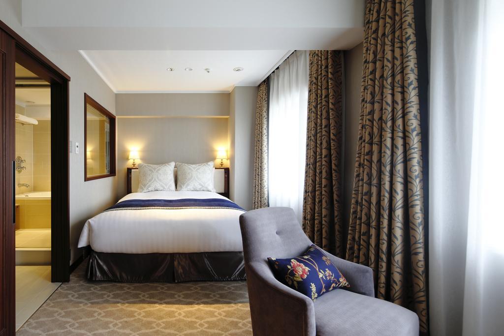 Kyoto Century Hotel Екстериор снимка
